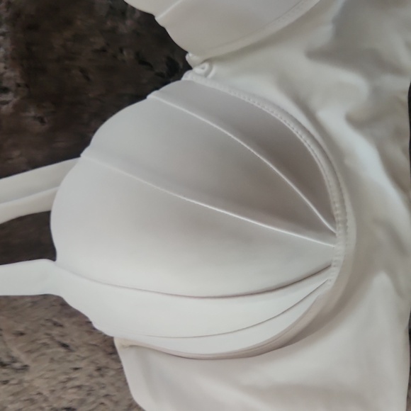 BRAND NEW SEASHELL WHITE BIKINI TOP LARGE - Picture 2 of 4